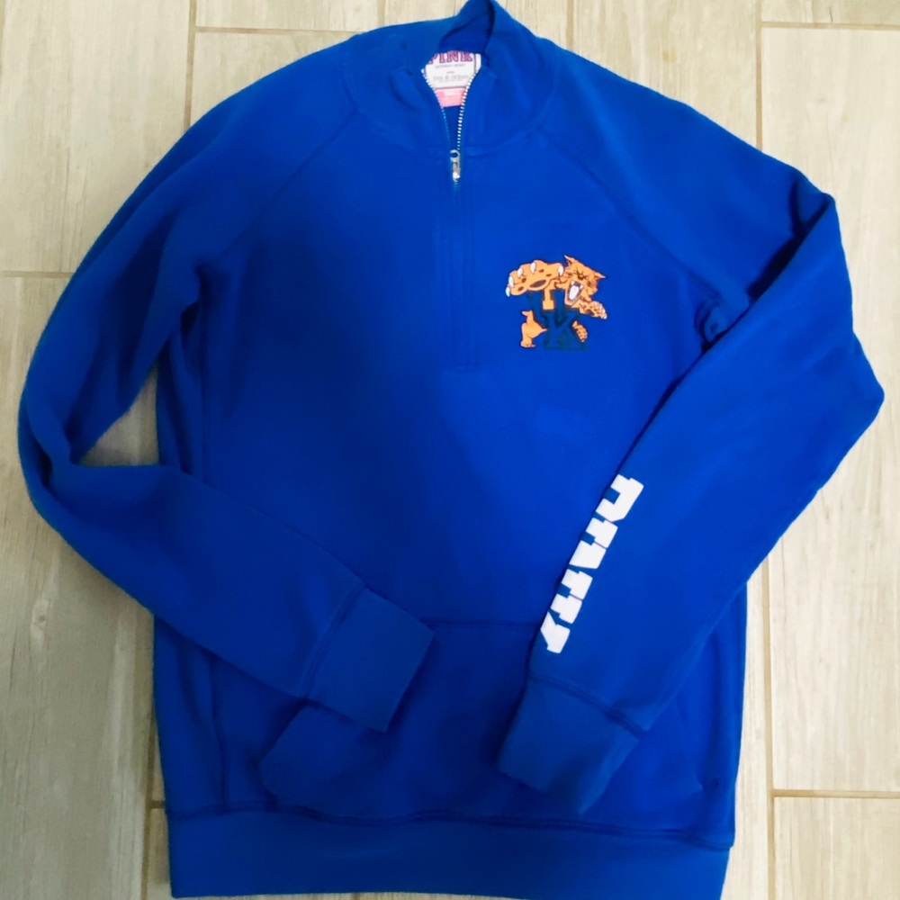 VS PINK PULLOVER!